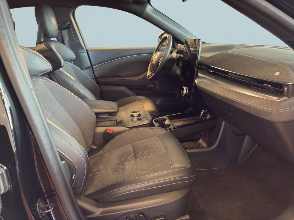 Foto 1 - Mustang Mach-E AWD GT, Iridium Schwarz