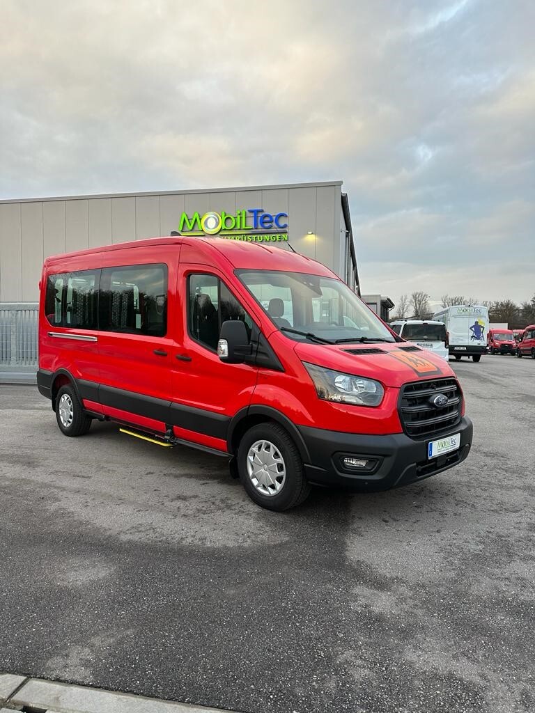 Seitenansicht des Fahrzeugs