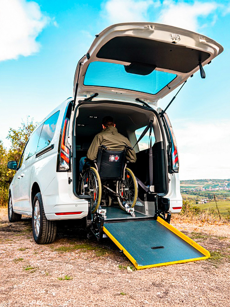 Rollstuhlfixierung im Innenraum Tourneo Connect