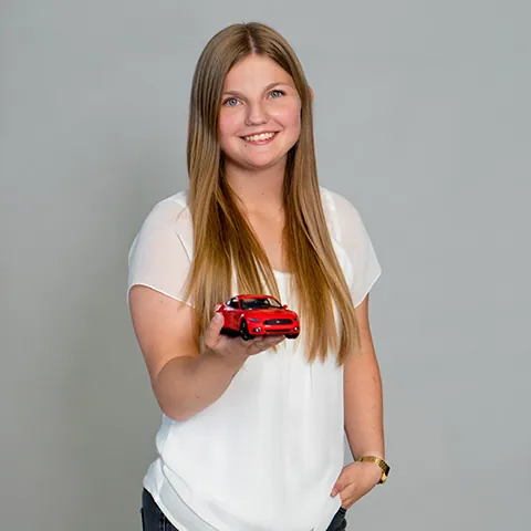 Nele Gundlach (Verkaufsassistentin) - Auto Pieroth GmbH & Co. KG